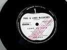 PAUL and LINDA McCARTNEY 7 Inch 45 Come en Casa  1971 Apple argentina promo