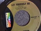 ROCKABILLY  45- RAY SMITH - Let Yourself Go / Johnny Hummer INFINITY lbl NM-