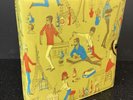 Vintage 1950's Style Case with 33 vinyl singles inc: Queen, Beatles, Bowie WA