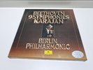 2740 172 Beethoven The Nine Symphonies / Karajan / BPO 8 LP box