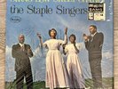 THE STAPLE SINGERS Swing Low Sweet Chariot orig 1963 Vee Jay LP 5030 EX/NM