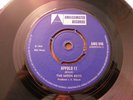THE MOON BOYS / THE PIONEERS - A) APPOLO 11  - VERY GOOD - SEE AUDIO