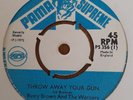 70's Reggae 45  -  Busty Brown And the Warners * Throw Away Your Gun *  PAMA