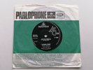 THE BEATLES  ORIG 1966  U.K . 45   ELEANOR RIGBY  YELLOW SUBMARINE  ORIG SLEEVE