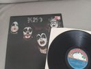KISS - 1974 DEBUT UK LP - CBC 4003 - CASABLANCA - PAUL STANLEY GENE SIMMONS