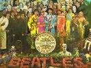 Beatles Sgt Peppers Lonely Hearts Club Band LP vinyl UK Parlophone 80s stereo