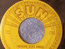ELVIS PRESLEY SUN 215 MILKCOW BLUES BOOGIE 1954 CRACKED/DAMAGED ORIGINAL