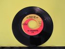 VHTF NORTHERN 45 Checkmates Ltd Capitol 5753 Kissin Her And Cryin For You /Rain
