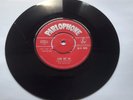 BEATLES - LOVE ME DO / P.S I LOVE YOU - RED PARLOPHONE - 1ST PRESS  45-R 4949 EX