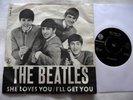 THE BEATLES   SHE LOVES YOU ** 1963 Denmark PARLOPHONE 7