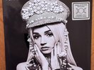 SEALED POPPY AM I A GIRL (UE) URBAN OUTFITTERS RED 500PCS LIMITED EDITION