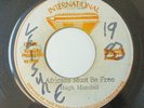 Hugh Mundell - Africa Must Be Free - Reggae 7