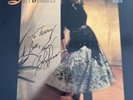 SUZY BOGGUSS - SOMEWHERE BETWEEN = SIGNED WITH DEDICATION
