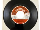 The Marvelettes - I’ll Keep Holding On / Danger Heartbreak…  (1972) 7” 45 NM