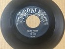 The Tabs 1959 DOO WOP 45 Never Forget / Rock And Roll Holiday NOBLE VG++/M- HEAR
