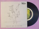 The Beatles US 45 Apple FREE AS A BIRD / CHRISTMAS TIME W/ Pic Slv