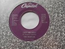 CANADA  THE BEATLES Twist and Shout  1986 Re 45 CAPITOL B-72146