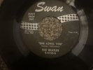The Beatles - She Loves You / I'll Get You 45 RPM - Swan S-4152