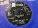 UK STATESIDE SS 369-MOTOWN-THE MARVELETTES-TOO MANY FISH IN THE SEA-VG