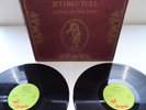 JETHRO TULL-LIVING IN THE PAST..SUPERB  UK PRESS N/MINT DOUBLE VINYL LP 1972
