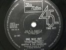 MARTHA & THE VANDELLAS - ONE WAY OUT / LOVE BUG LEAVE MY HEART - UK TAMLA MOTOWN