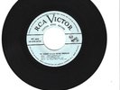 ELVIS PRESLEY on RCA VICTOR RECORDS 