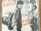 vinyl LP MCA 5713 Steve Earle Guitar Town 1986 VG/VG