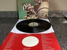 VINYL LP  QUEEN NEWS OF THE WORLD  UK 1ST PRESS EMA 784 GATEFOLD SLEEVE EX/EX
