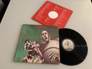 QUEEN..NEWS OF THE WORLD...RARE UK FIRST ISSUE ALBUM + INNER...EMI..EMA 784