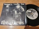 THE ZEROS HUNGRY / RADIO FUN UK PUNK KBD SMALL WONDER 1ST PRESS   7