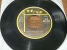 SKIN, FLESH & BONES - THIRD WORLD PEOPLE / VERSION 1975 ROOTS,REGGAE 7'' VG mp3