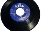 The Swallows - Laugh / Our love Is Dying - KING records 4612 M- Condition
