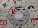 CANADA  LES MYSTICS Mon Pere Est Millionnaire 1967 GARAGE VEDETTES 45