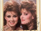 The Judds Heart Land vinyl LP - signed by Naomi & Wynonna Judd Cure/RCA 5916-R