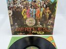 THE BEATLES - SGT. PEPPERS LONELY HEARTS CLUB BAND - 12