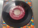 Pacho Galan - Estanbul / El Gallito Giro 45 RPM Peru Sono Radio