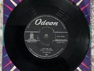 BEATLES HOLLAND NETHERLANDS LOVE ME DO 1963 SINGLE  FIRST DUTCH BEATLES RECORD