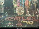 THE BEATLES SGT PEPPER MONO UK PRESSING VINYL ALBUM WITH CUT-OUTS NO RED & WHITE