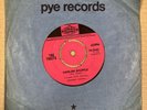 THE TRAITS - HARLEM SHUFFLE/ STRANGE LIPS - ORG UK PYE 7