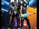 Kiss live In São Paulo On red vinyl 2LP.  Limited edition Of 500.