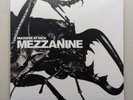 Massive Attack - Mezzanine - Black 12