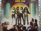 KISS   LOVE GUN    Vintage SEALED LP  Casablanca – 824 151-1