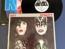 KISS - Dynasty LP Vinyl VG+/VG+ Inner