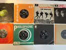 Beatles 7 inch vinyl singles (8)