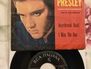Elvis Presley Variante Bollino Rosso RCA 1956 HEARTBREAK HOTEL vs I WAS THE ONE