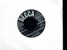 BING CROSBY IT'S BEGINNING TO LOOK A LOT LIKE CHRISTMAS VINYL SINGLE