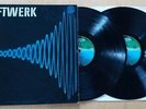 Kraftwerk 2 x LP Vinyl Album Compilation 1973 Reissue Spaceship Labels Vertigo