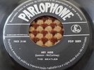 THE BEATLES - HEY JUDE / REVOLUTION  7