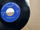 The biggie Twiggy band Skip Pollard mama won't let you/I don't want that to 45
