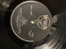 GENTLE GIANT IN A GLASS HOUSE LP 1973 vinyl:VG++ cvr:VG+